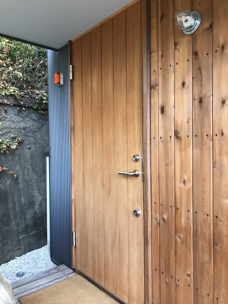 木製玄関扉メンテナンス 楽しい設計と家づくりの日々 Sekio S Blog